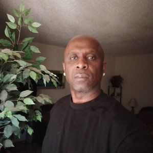 Meet your Posher, Carlos